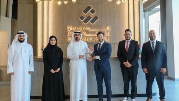 "الشارقة الرقمية" تحصد جائزة "سيركولارو" للتحوُّل الرقمي