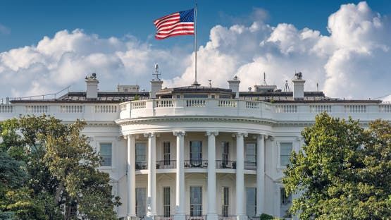 الخليج اليوم .. واشنطن تعرب عن امتنانها لولي العهد السعودي لتسهيل محادثات "حرب أوكرانيا"