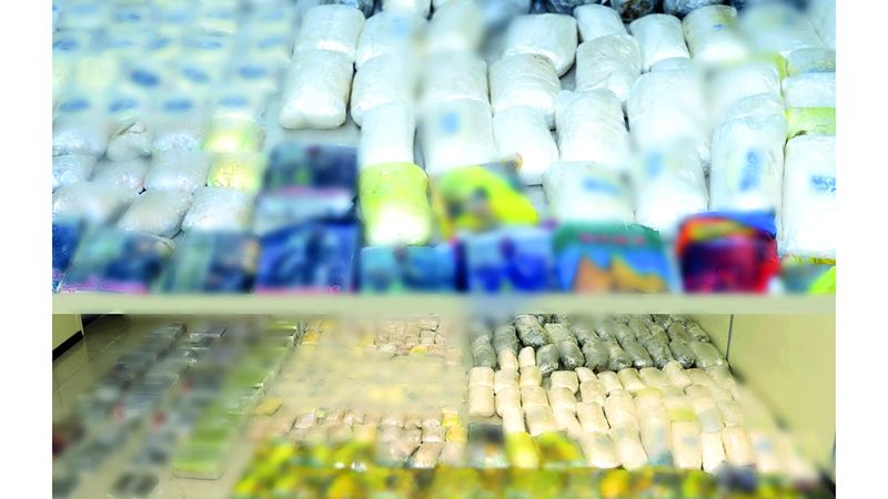 الامارات | «جمارك دبي» تحبط محاولة تهريب 147.4 كيلوغرام مخدرات
