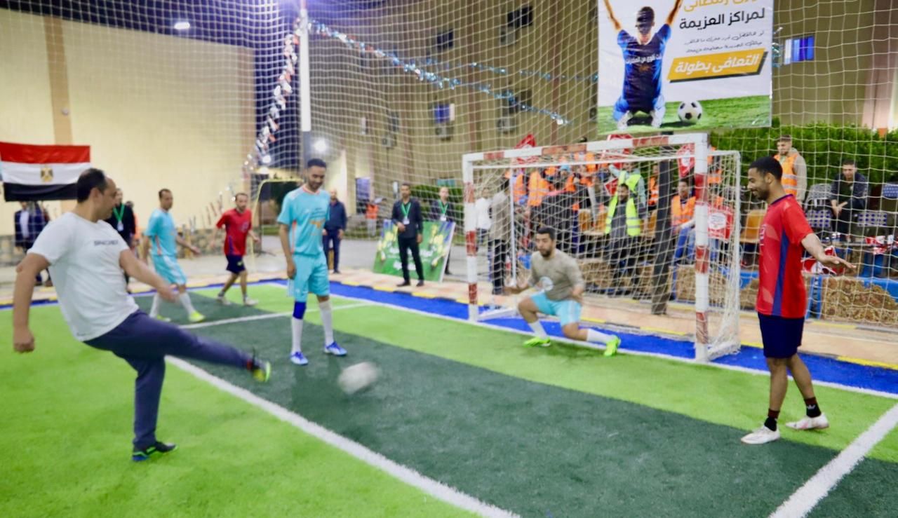مدير صندوق مكافحة الإدمان يشارك المتعافين حفل الإفطار ولعب كرة القدم