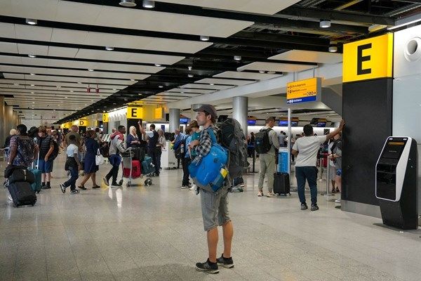 تضرر أكثر من 270 ألف رحلة جوية بسبب إغلاق مطار هيثرو