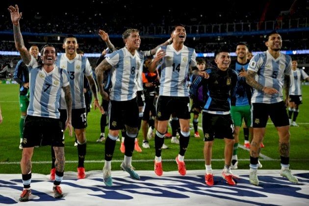 تصفيات مونديال 2026: الأرجنتين تتوج تأهلها بفوز عريض على البرازيل 4-1
