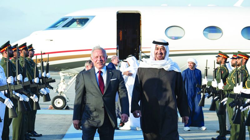 الامارات | رئيس الدولة وملك الأردن يبحثان تعزيز علاقات التعاون وجهود وقف النار في غزة