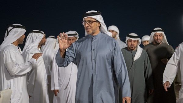 منصور بن زايد يستقبل الفائزين بجائزة التميز الزراعي