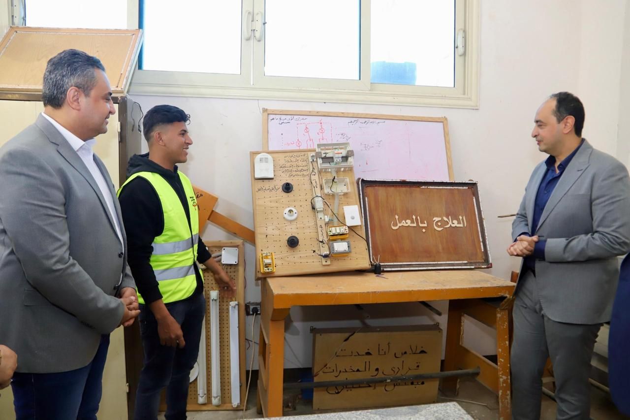 مدير صندوق مكافحة الإدمان يشارك المتعافين حفل الإفطار ولعب كرة القدم