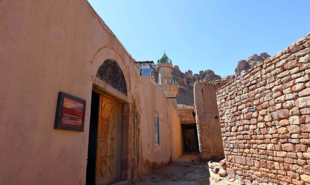 مشروع تطوير المساجد برعاية ولي العهد.. نقلة تاريخية تعزز الهوية العمرانية