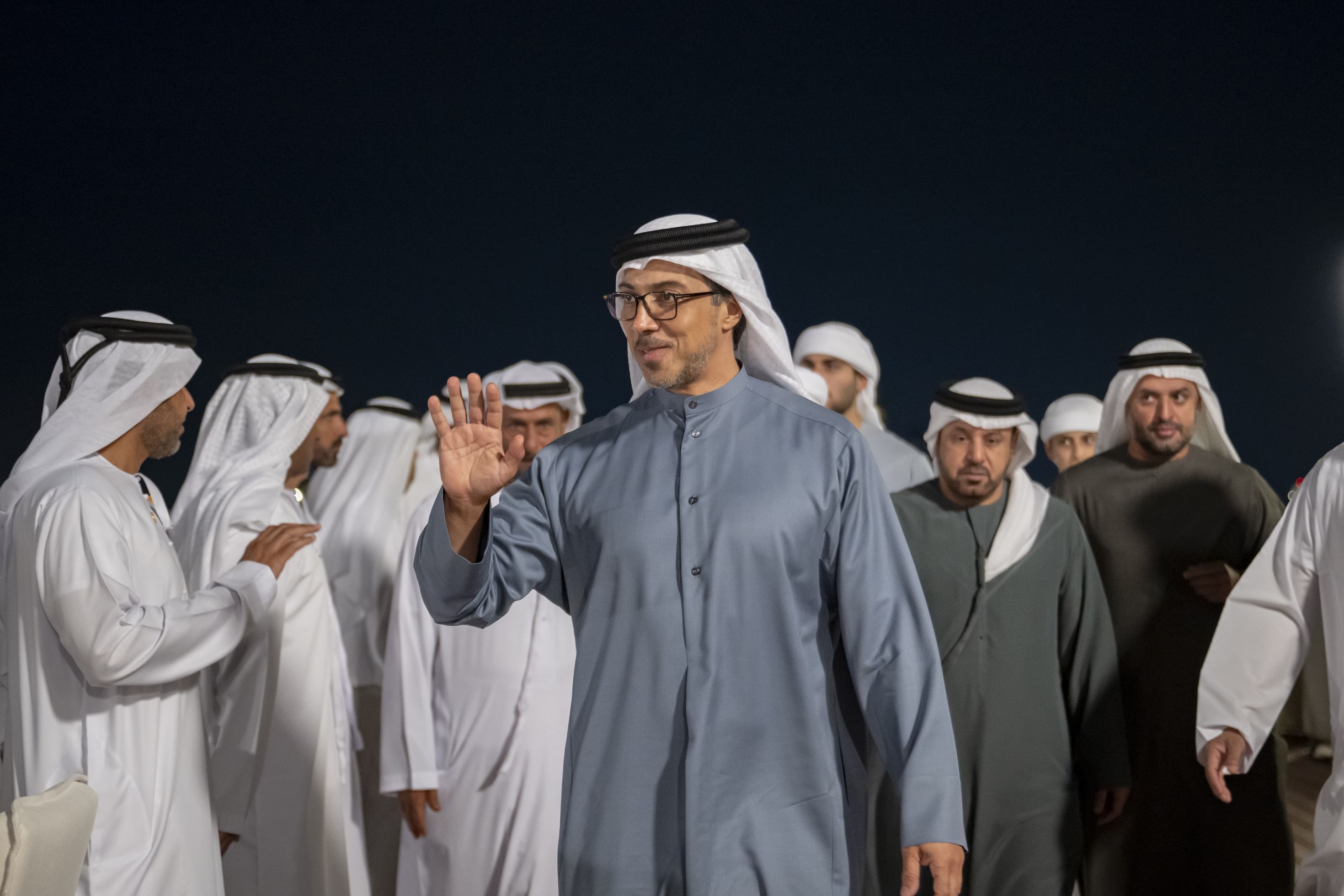 الامارات | منصور بن زايد يستقبل الفائزين بجائزة التميز الزراعي