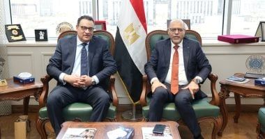 وزير العمل يستقبل سفير مصر فى تشيك لبحث فتح أسواق جديدة أمام العمالة المصرية