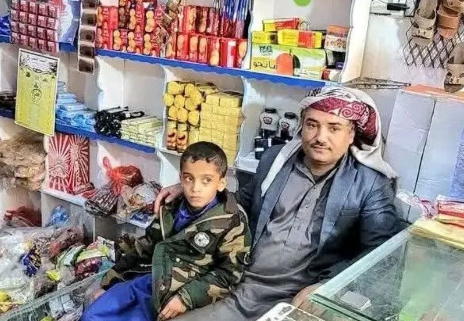 غارة أمريكية مفاجئة.. والكاميرا توثق لحظة لا تصدق!