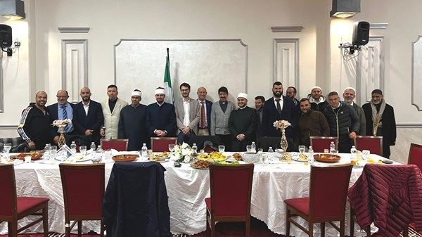 مبعوثو «حكماء المسلمين» يشاركون في إفطار جماعي بالمركز الإسلامي الثقافي بإيطاليا