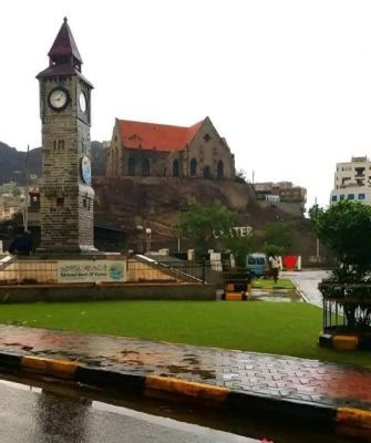 عدن.. عشرُ سنوات من تحرير بطعم الخُذلان!