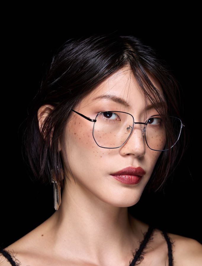 موضة أحمر الشفاه في ربيع وصيف 2025: دليلك لأبرز الألوان الرائجة