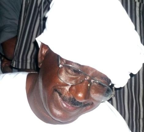 الموت يغيب الفنان السوداني المعروف صديق أحمد