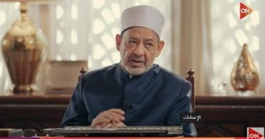 شيخ الأزهر يشكر الرئيس السيسى والشعب المصرى على دعائهم له بالشفاء