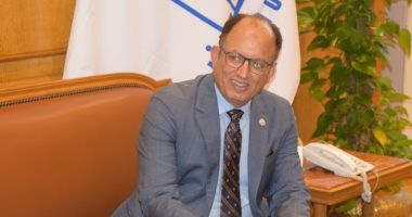 رئيس جامعة حلوان يهنئ الرئيس السيسى والأمة الإسلامية بحلول عيد الفطر المبارك