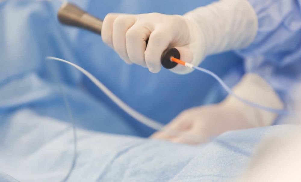 مكة المكرمة.. زراعة صمام أورطي بالقسطرة تنهي معاناة معتمر