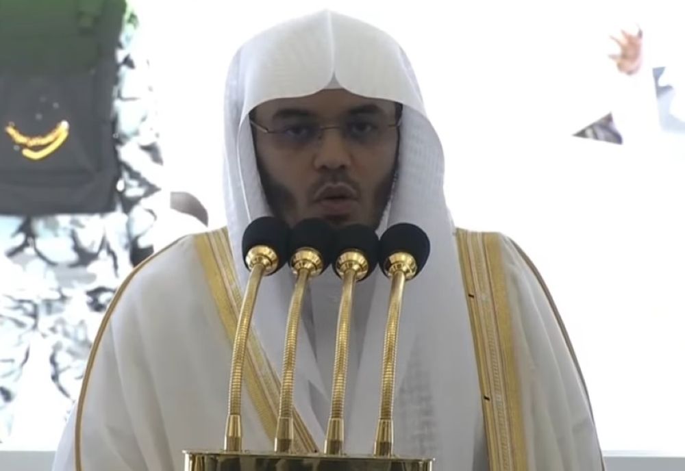 خطيب المسجد الحرام يؤكد أهمية مداومة الأعمال الصالحة حتى بعد رمضان