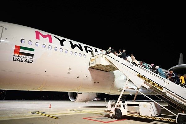 الإمارات تنفذ إخلاء طبياً عاجلاً لــ 188 مصاباً من غزة برفقة عائلاتهم