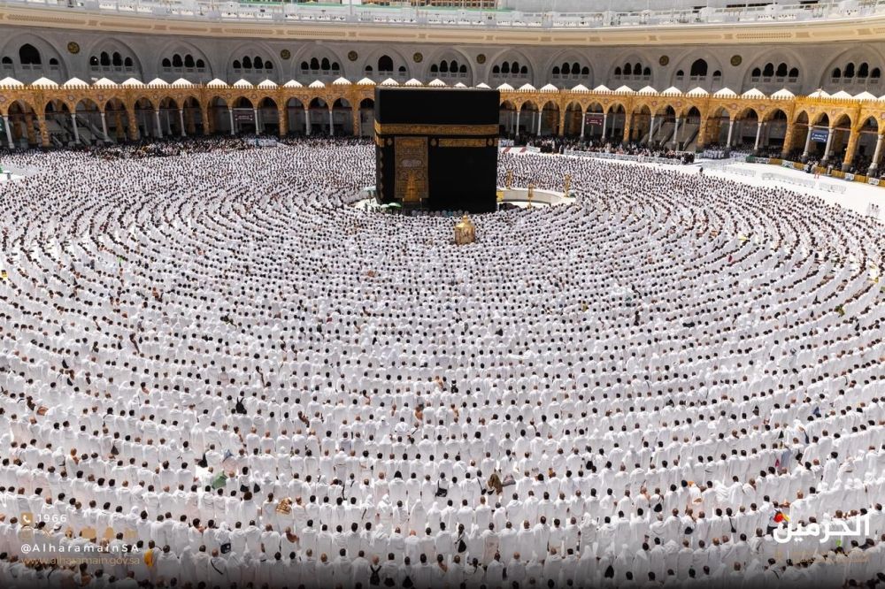 الحرمين الشريفين يشهدان تدفقًا مليونيًا في الجمعة الرابعة من رمضان