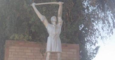 تطوير النصب التذكارى لشهداء قرية نزلة الشوبك فى البدرشين.. صور