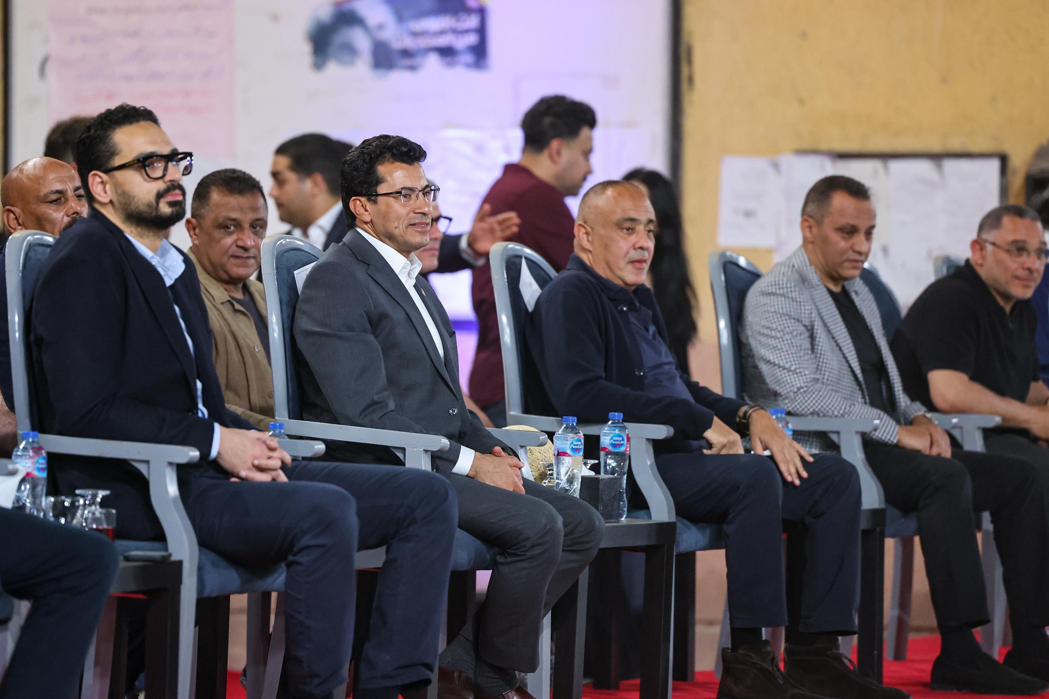 بحضور وزير الرياضة ورئيس الشركة المتحدة للرياضة.. أصدقاء عبدالله مكرم البحيرة يتوجون بكأس مصر للكرة الشراب