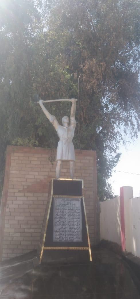 تطوير النصب التذكارى لشهداء قرية نزلة الشوبك فى البدرشين.. صور