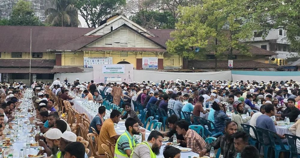 أكثر من 150 ألف مستفيد.. إنهاء برنامج تفطير الصائمين في 8 دول