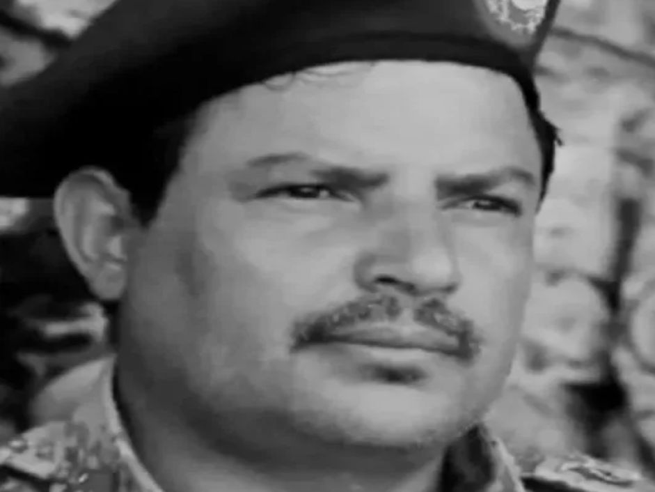 إثر غارات أمريكية...مصرع شقيق عبدالملك الحوثي ورئيس أركان المليشيات وقيادات أخرى