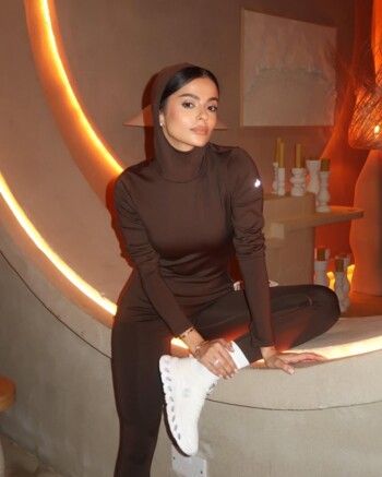 إن كنت محجبة.. هذا دليلك لإختيار ملابسك الرياضية