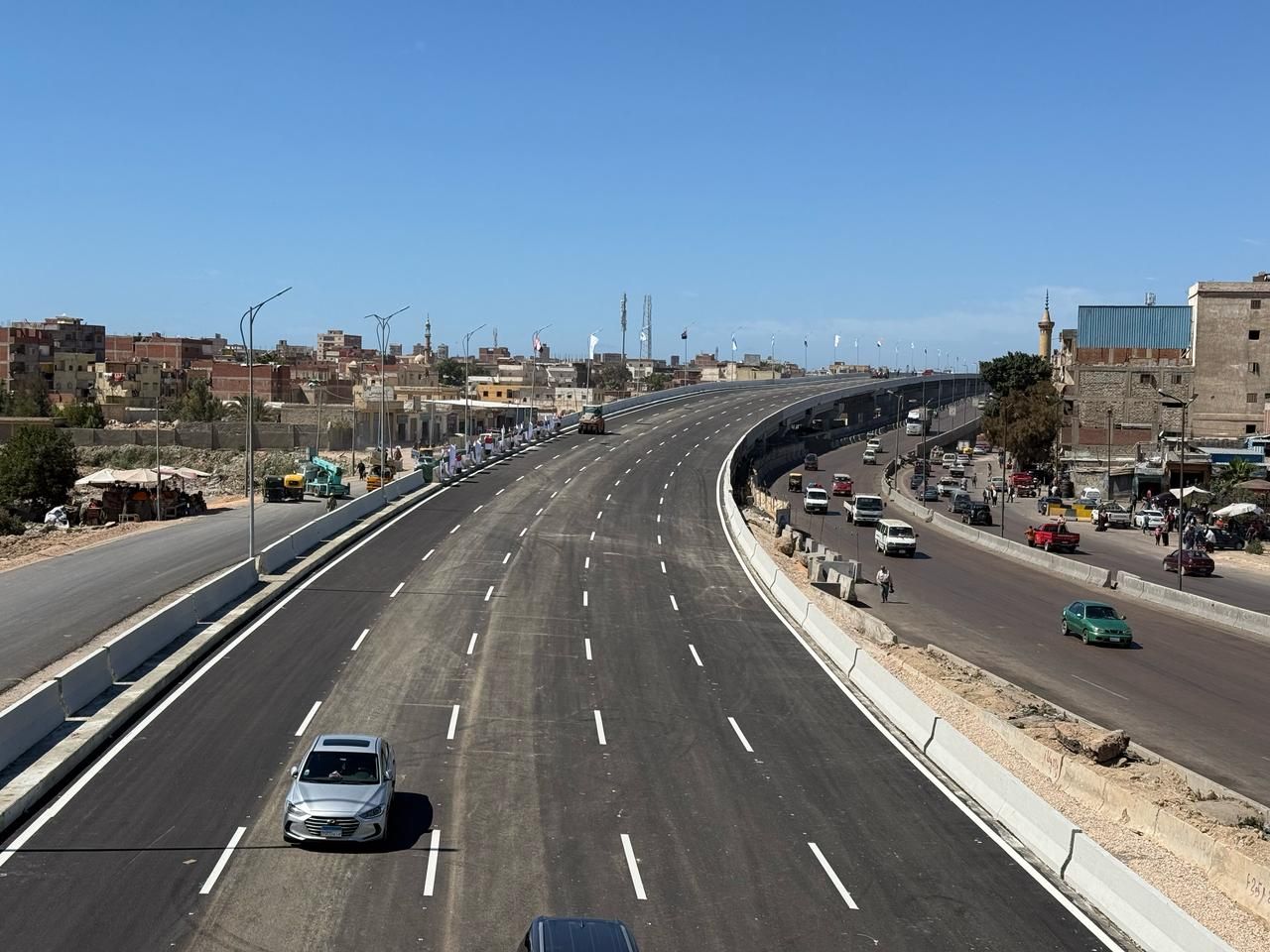 النقل تعلن افتتاح كوبرى العامرية بالإسكندرية جزئيا بعد تعديله وتوسعته.. صور