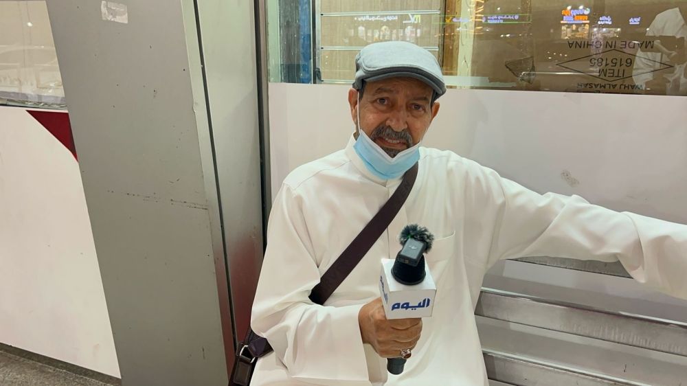 ”اليوم“ ترصد الإقبال على التسوق.. أسعار في المتناول وفرحة بقدوم العيد