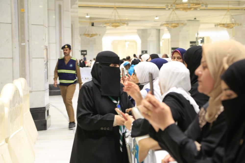 الكشافة السعودية تجسد معاني العطاء في ليلة ختم القرآن بالحرم المكي