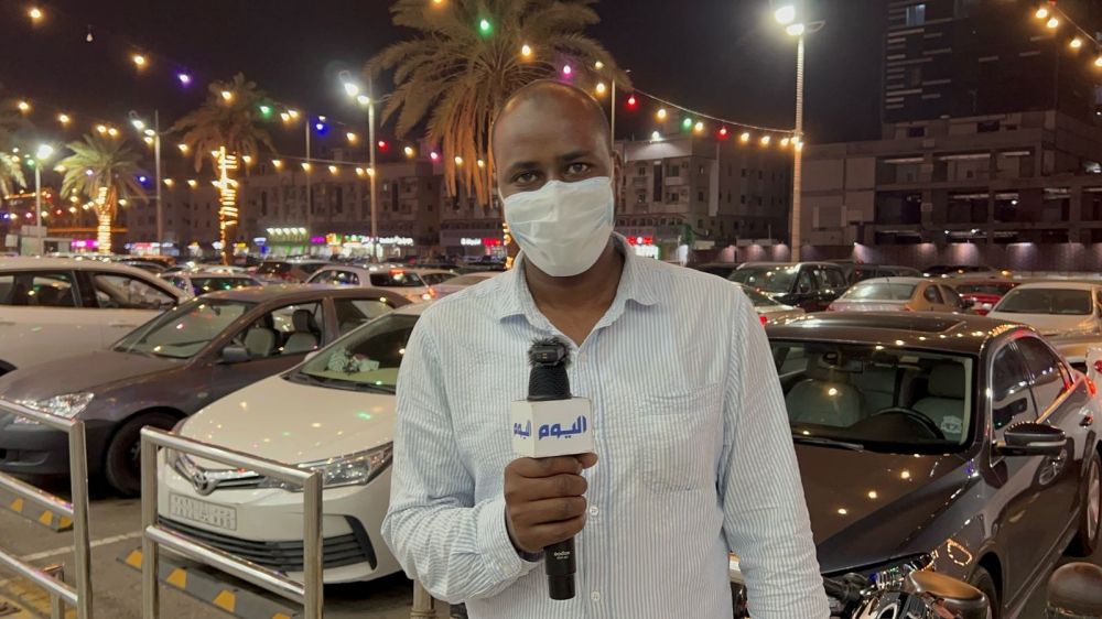 أسعار في المتناول.. ”اليوم“ ترصد الإقبال لشراء مستلزمات العيد