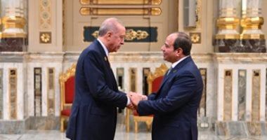 أردوغان يهنئ الرئيس السيسى هاتفيًا بمناسبة حلول عيد الفطر المبارك