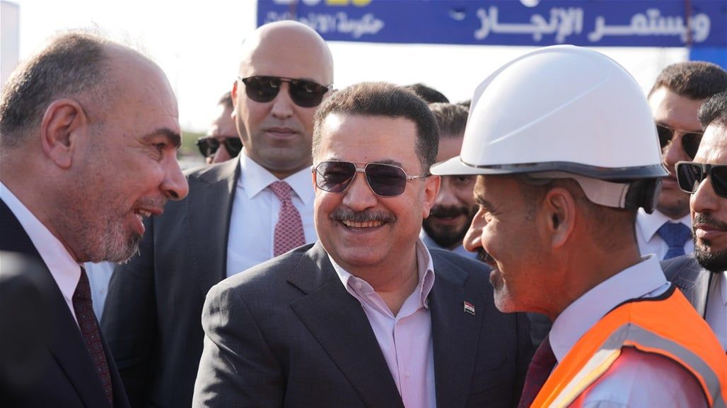 رئيس الوزراء يطلق الأعمال التنفيذية لمشروعي تأهيل طريقين رئيسيين في ميسان