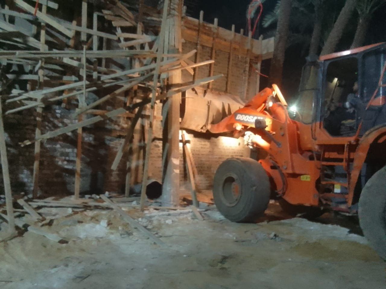 محافظ الجيزة: إزالة 22 حالة بناء مخالف وتعدٍ على الأراضى الزراعية وأملاك الدولة