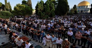 أوقاف القدس: 120 ألف مصل أدوا صلاة عيد الفطر فى رحاب المسجد الأقصى