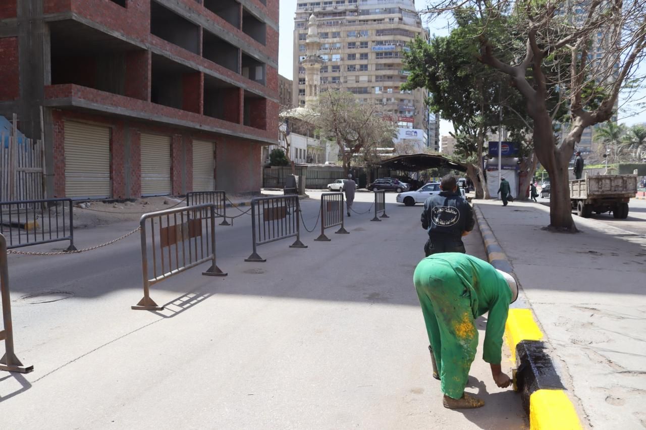 شوارع وميادين محافظة الجيزة تتجمل لاستقبال عيد الفطر المبارك.. صور