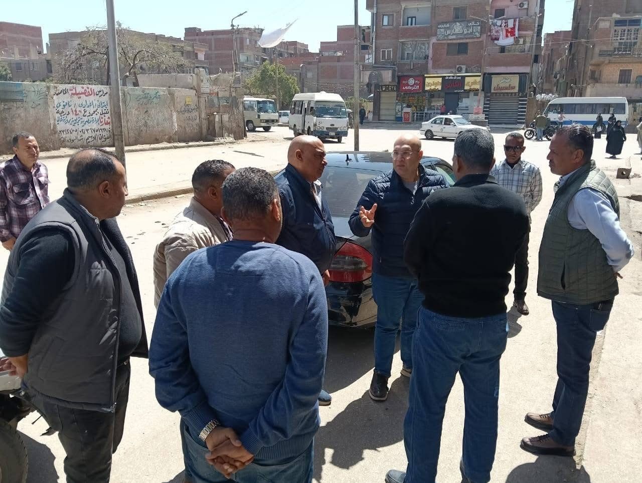 نائب محافظ الجيزة يوجه بتكثيف حملات إزالة الإشغالات فى هذه المناطق.. صور