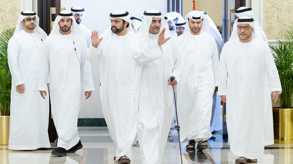 حمد الشرقي يستقبل المهنئين بعيد الفطر بحضور ولي عهد الفجيرة