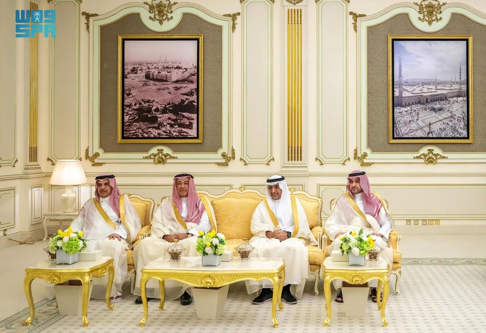 وزير الدفاع يستقبل قادة وزارة الدفاع للتهنئة بعيد الفطر