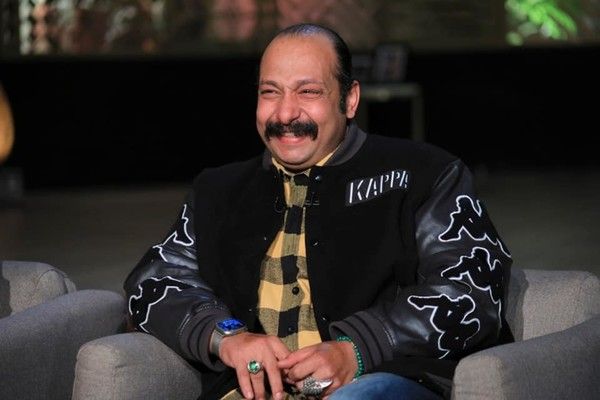 محمد ثروت يرزق بمولودة جديدة ويطلق عليها هذا الإسم