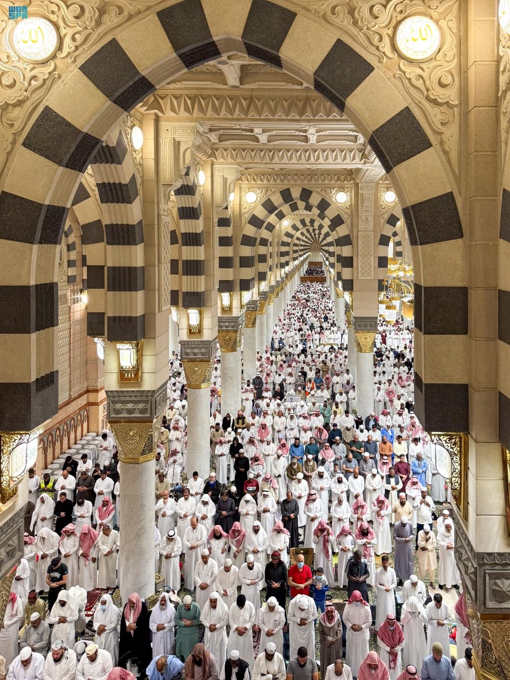 خطيب المسجد النبوي: الفرحة بالعيد شريعة من شعائر الدين