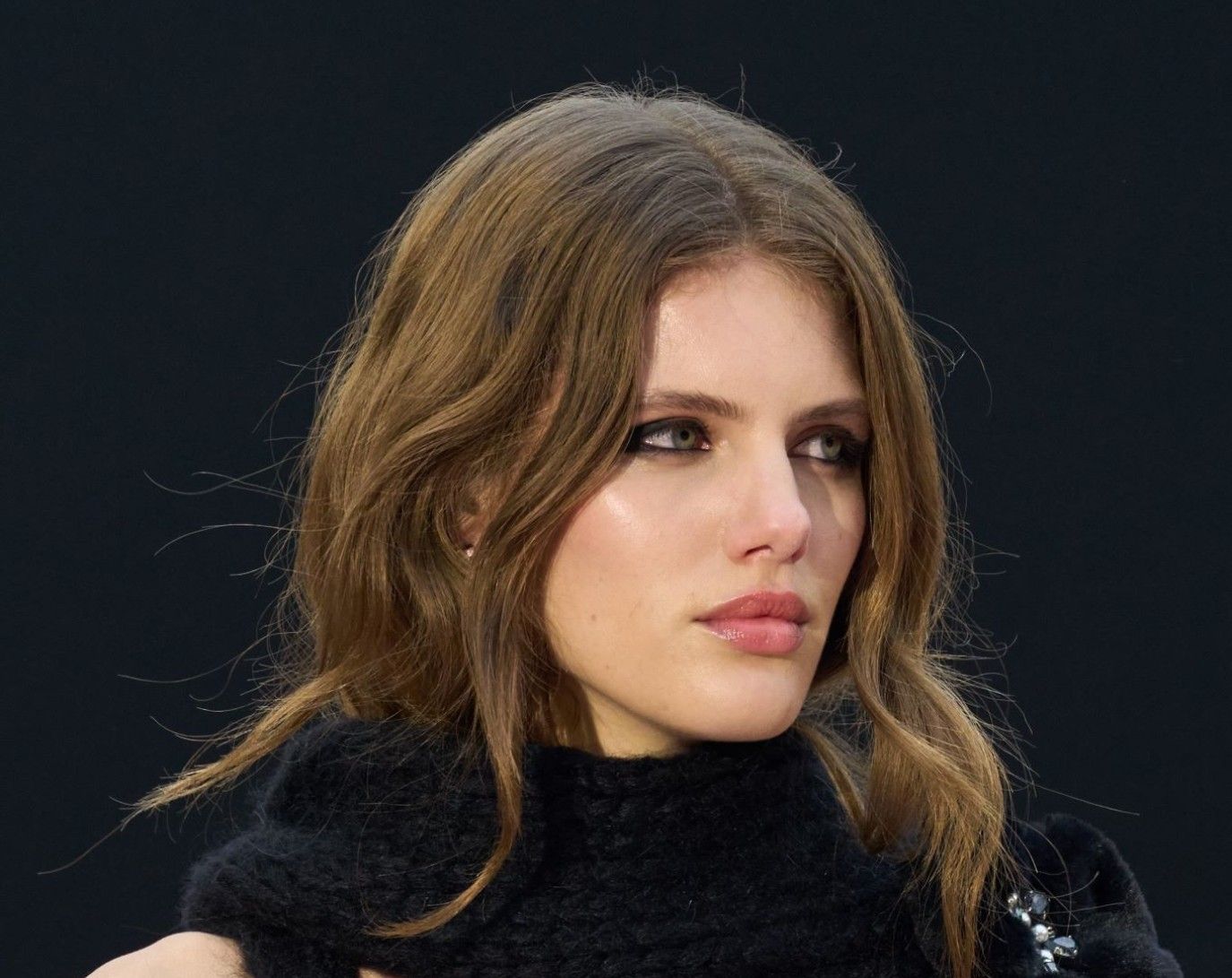 إشراقة العيد تحصلين عليها بأفضل هايلايتر يمنحكِ توهجاً طبيعياً