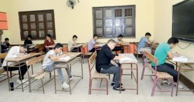 مواصفات امتحان مادة الرياضيات للصفين الأول والثانى الثانوى للترم الثانى 2025