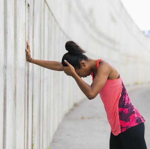 متى يكون الصداع علامة على وجود سرطان في الدماغ؟