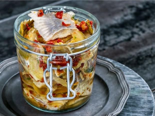 طريقة عمل برطمان الرنجة بصوص التارتار والمسطردة زي المحلات