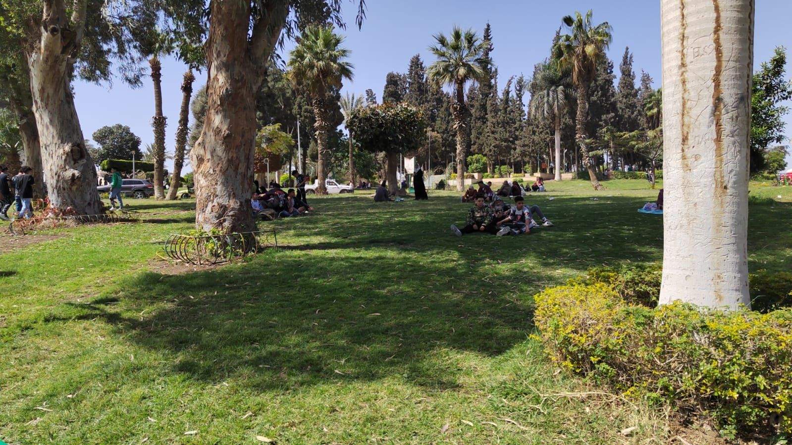 إقبال على الحديقة الدولية فى أول أيام عيد الفطر.. صور