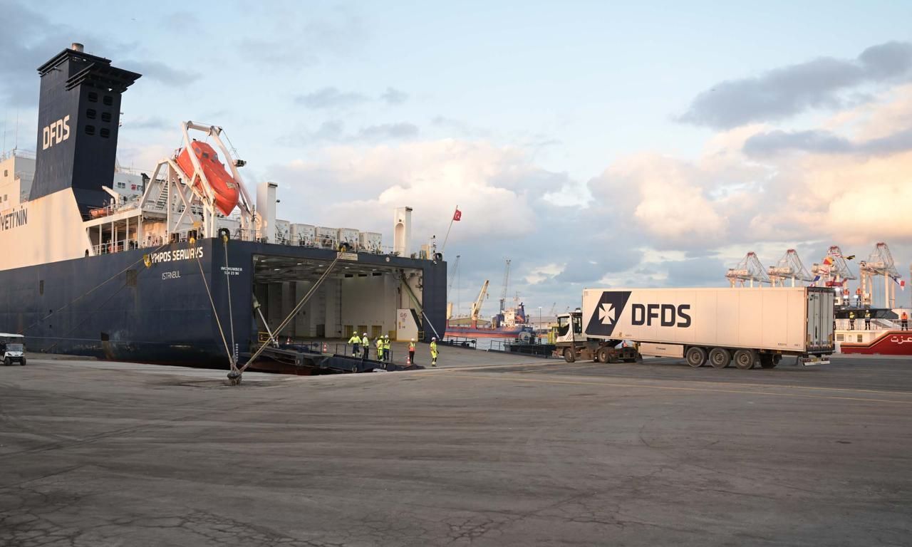 كل ما تريد معرفته عن خط الرورو بين مينائى دمياط وتريستا الإيطالي