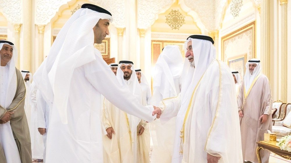 الحكام يواصلون استقبال المهنئين بحلول عيد الفطر المبارك